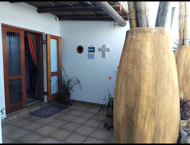 3 BEDROOM HOUSE FOR SALE IN JACOBSBAAI